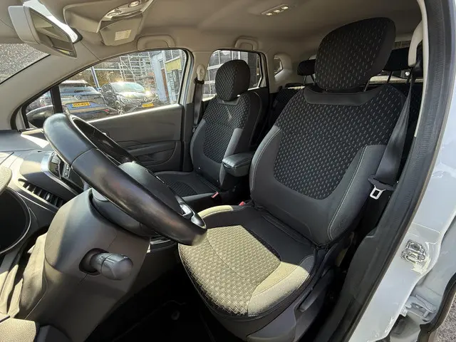 Renault Captur 1.3 TCe 150pk EDC Intens 2019 Benzine 10