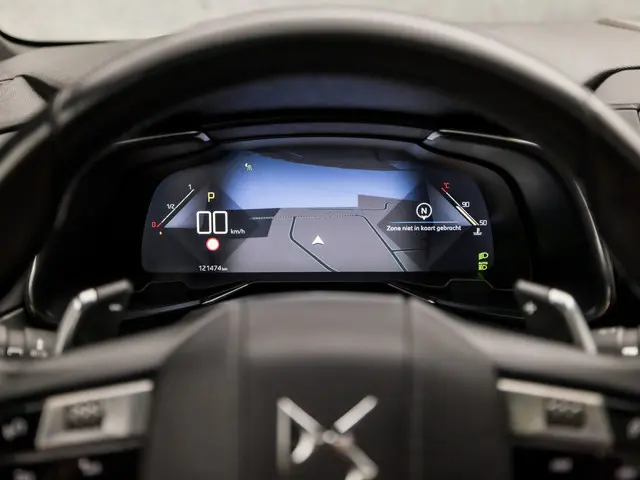 DS DS 7 Crossback 1.6 PureTech Deluxe 2019 Benzine 23