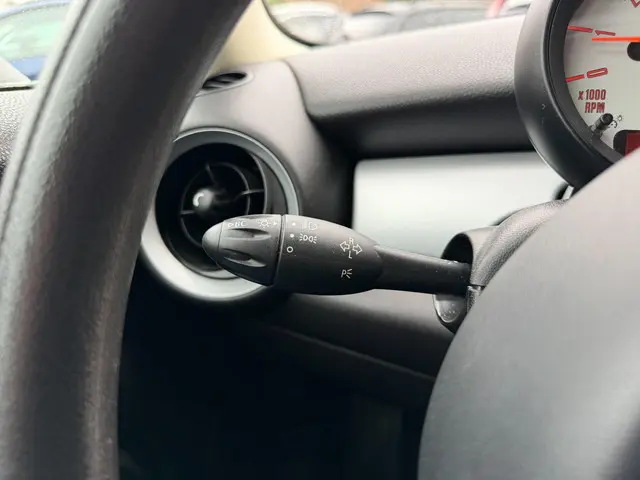 MINI One Mini 1.6 MINIMALIST 2013 Benzine 11