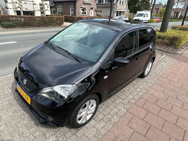 SEAT Mii 1.0 Sport 79.000 km NL-AUTO-NAP 2014 Benzine 32