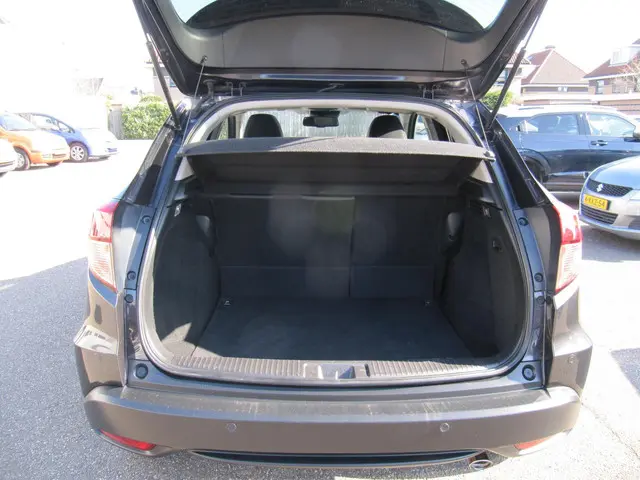Honda HR-V 1.5 i-VTEC Executive 2017 Benzine 16