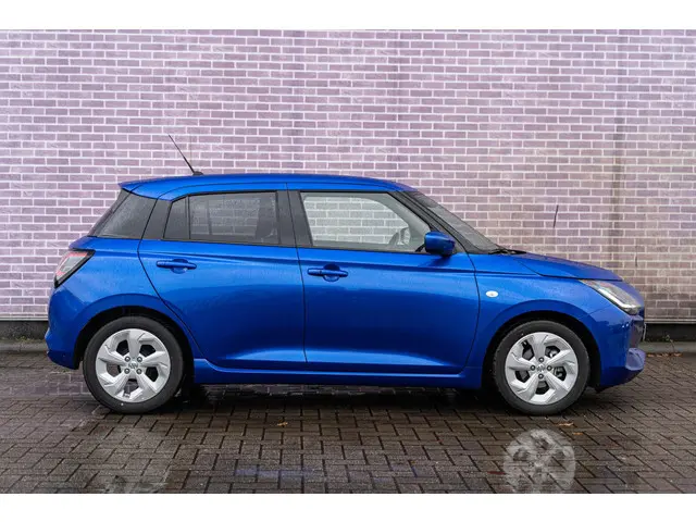Suzuki Swift Smart Hybrid 1.2 Select 2025 Benzine 13