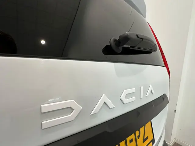 Dacia Jogger 1.0 TCe 110 Extreme 7p. 2023 Benzine 19