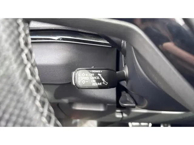 Škoda Karoq 1.5 TSI ACT Sportline Business 2020 Benzine 21