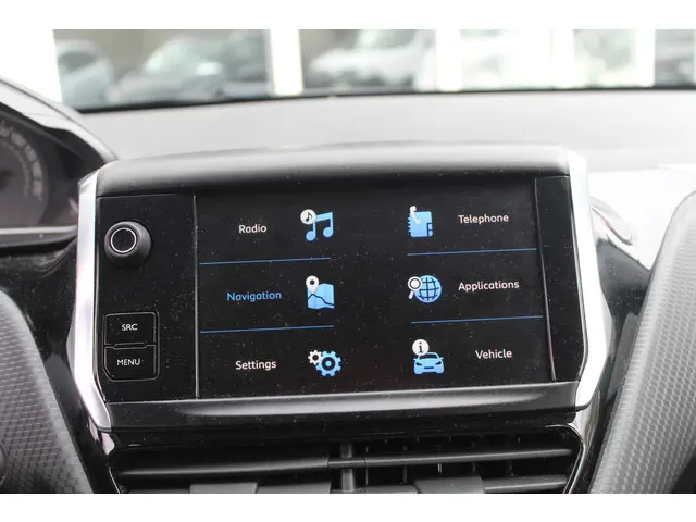 Peugeot 2008 1.2 PureTech Active//AUTOMAAT!! 2018 Benzine 8