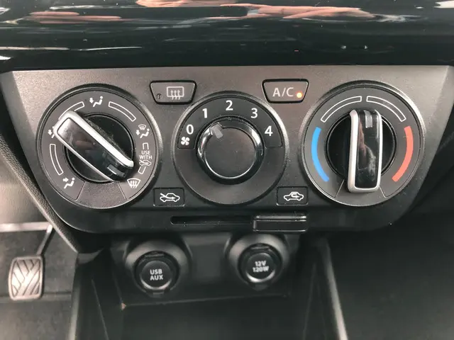 Suzuki Swift 1.2 Select 2018 Benzine 16