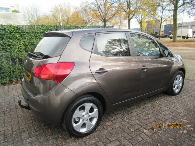 Kia Venga 1.6 CVVT Super Pack 2013 Benzine 7