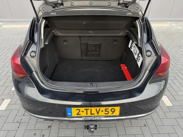 Opel Astra 1.6 Turbo Cosmo 2014 Benzine 22