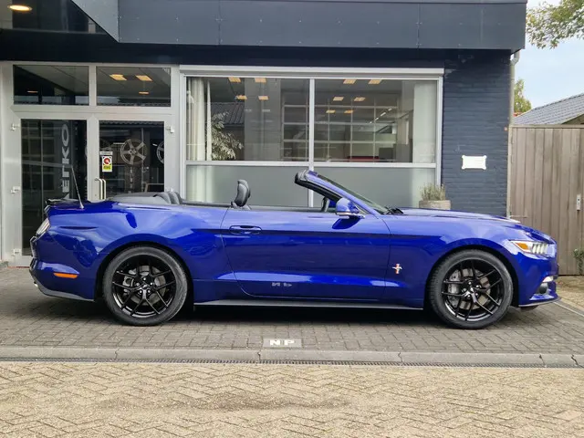 Ford Mustang Convertible 2.3 EcoBoost 2015 Benzine 8