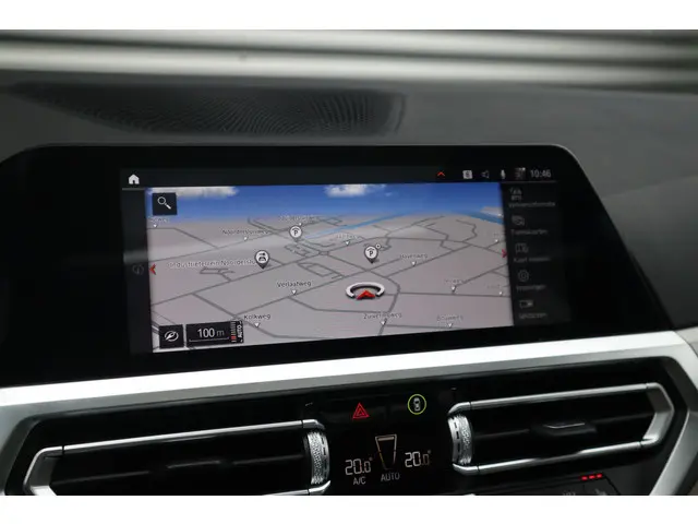 BMW 3 Serie 330i M-Sport 2021 Benzine 25