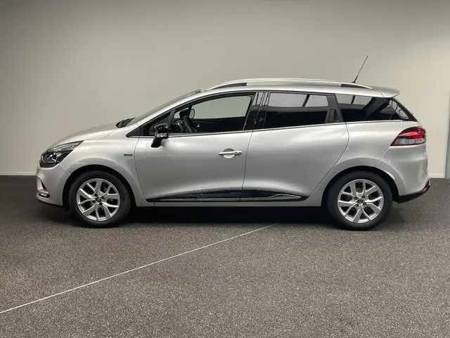 Renault Clio Estate 0.9 TCe Limited 2020 Benzine 14