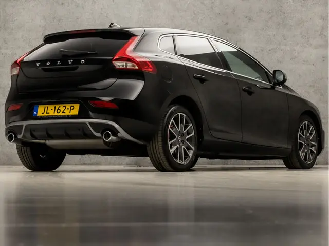 Volvo V40 2.0 D2 R-Design 2016 Diesel 5