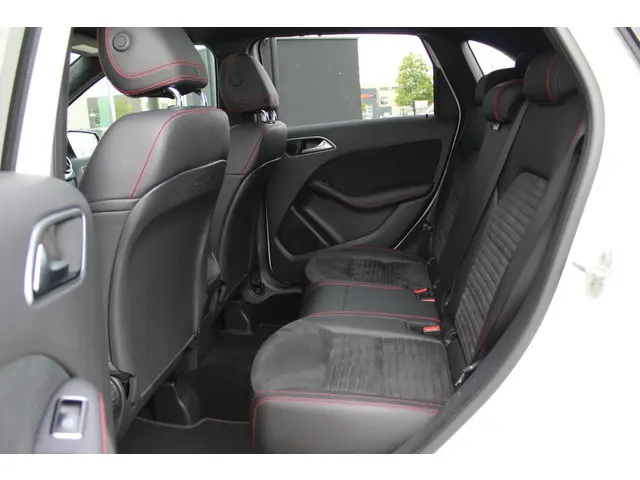 Mercedes-Benz B-Klasse 180 Ambition 2017 Benzine 17