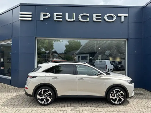 DS DS 7 E-Tense 225 Opéra 2023 Hybride Benzine 8