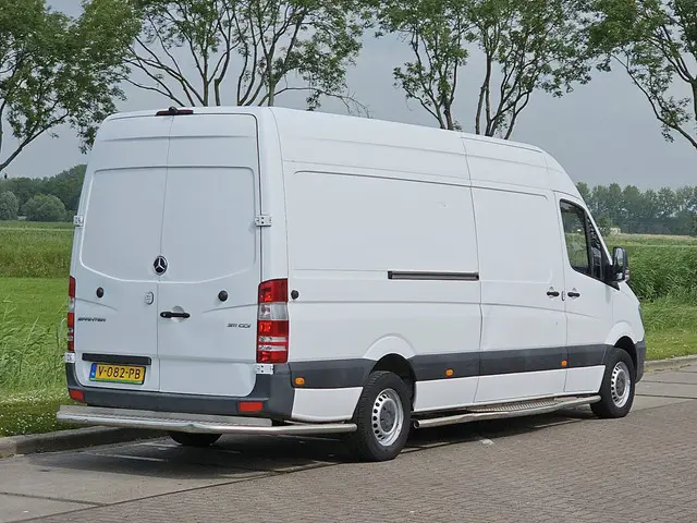 Mercedes-Benz Sprinter 311 2018 Diesel 3
