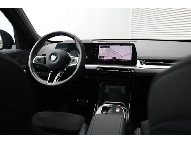 BMW X1 sDrive20i 170pk M-Sport Black Ed. 2023 Benzine 32