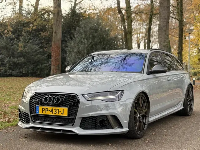 Audi RS6 Avant 4.0 TFSI RS 6 / Full options! 2014 Benzine 32