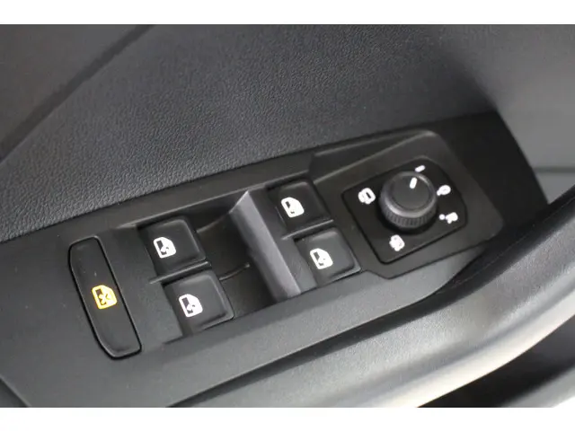 Volkswagen T-Cross 1.0 TSI T-Cross 2021 Benzine 10