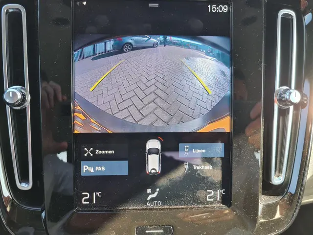 Volvo XC40 B3 Automaat Momentum 2022 Benzine 6
