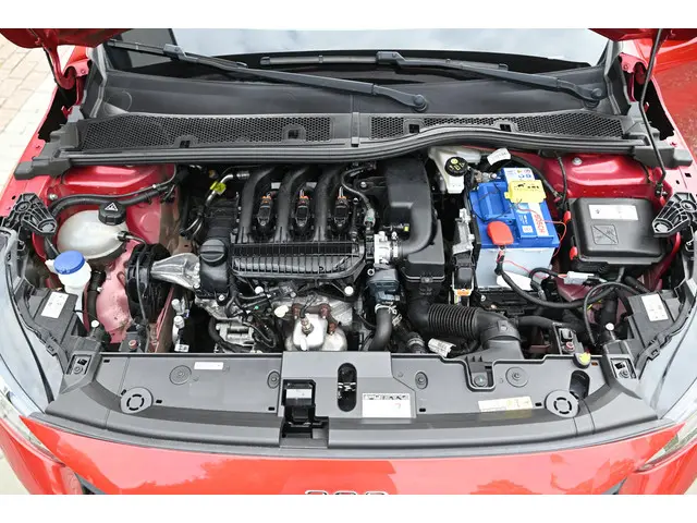 Peugeot 208 1.2 PureTech Active 2020 Benzine 36