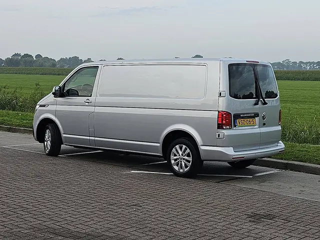 Volkswagen Transporter 2.0 TDI 2022 Diesel 6