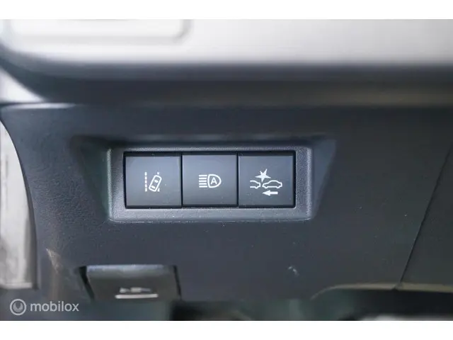 Toyota Yaris 1.5 Hybrid Y20 2019 Hybride Benzine 25