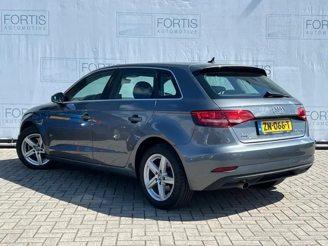 Audi A3 Sportback 30 TFSI Pro Line 2019 Benzine 2