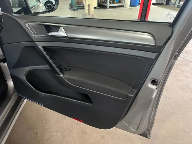 Volkswagen e-Golf e-Golf 2018 Elektrisch 25