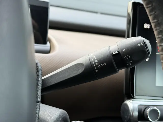 Citroën C4 Cactus 1.2 VTi Shine 2015 Benzine 20