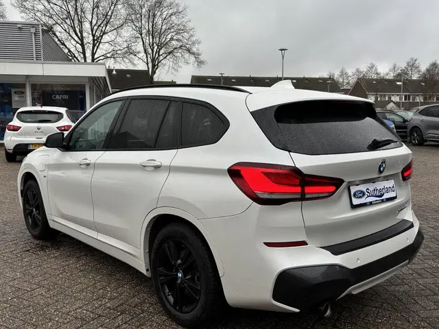 BMW X1 xDrive25e M Sport 2021 Hybride Benzine 5