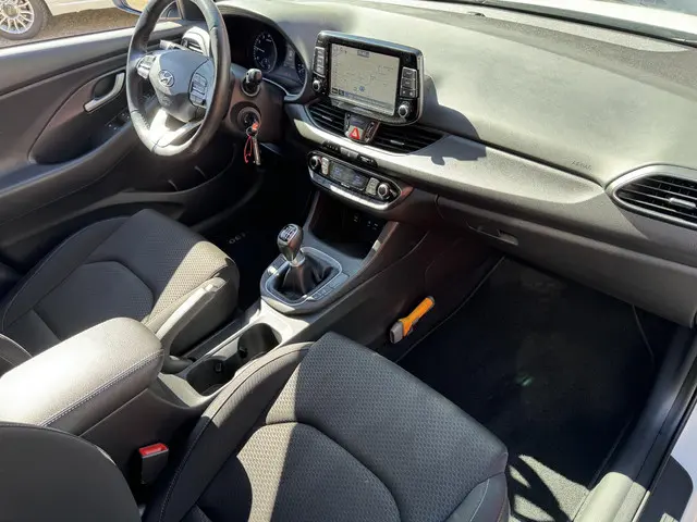 Hyundai i30 1.0 T-GDI First Edition 2018 Benzine 19