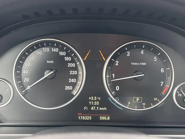 BMW X5 xDrive 50i High Executive 2013 Benzine 33
