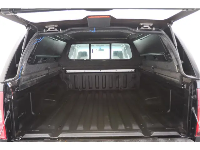 Nissan Navara 2.5 dCi SE King Cab 2014 Diesel 12