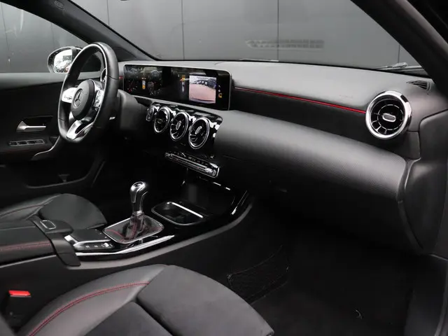 Mercedes-Benz A-Klasse 160 2020 Benzine 20