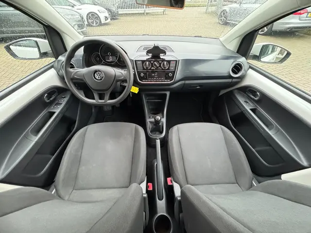 Volkswagen up! 1.0 BMT move up! 2017 Benzine 21