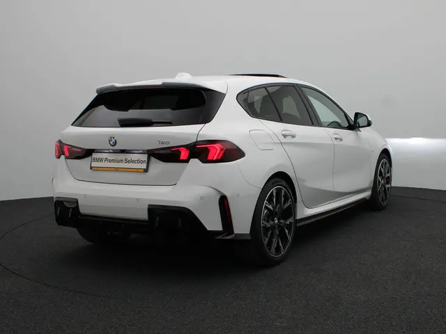 BMW 1 Serie 120 2025 Benzine 2