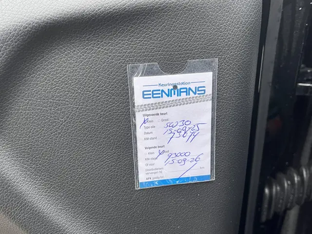 Mercedes-Benz GLA 180 Premium Plus 2018 Benzine 19