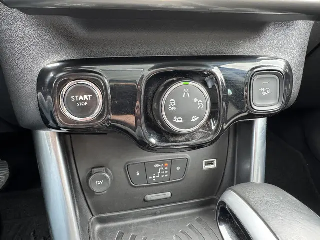 Citroën C3 Aircross 1.2 PureTech S&S Shine 2017 Benzine 16
