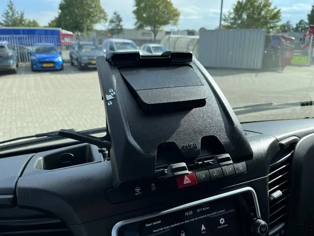 Iveco Daily 35S18HV 3.0 352L H2 2024 Diesel 16