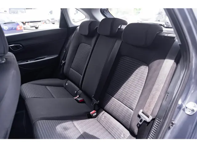 Hyundai i20 1.0 T-GDI Trend Mild Hybrid 2023 Benzine 34