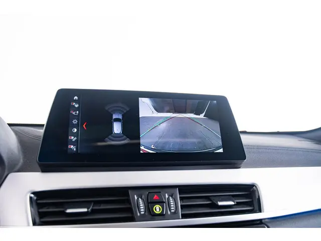 BMW X2 xDrive25e High Executive 2023 Hybride Benzine 38