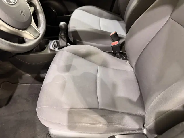 Toyota Yaris HB 1.0 VVT-i Aspiration 2017 Benzine 38