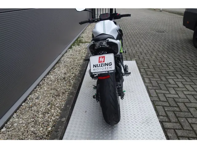 Kawasaki Z650 ABS 2020 Benzine 5