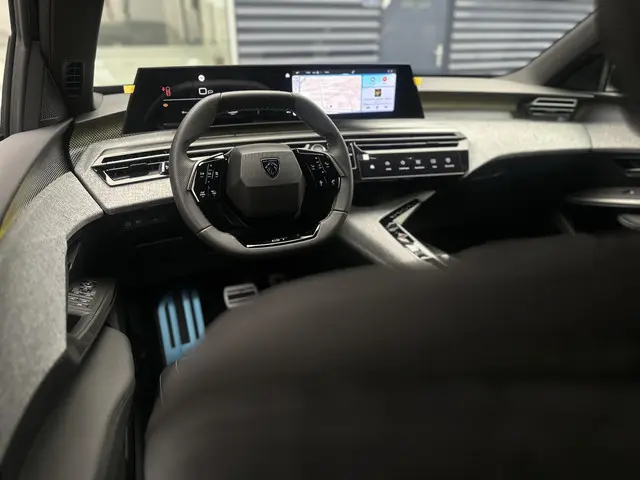 Peugeot 3008 1.2 Hybrid 145 GT 2026 Hybride Benzine 12