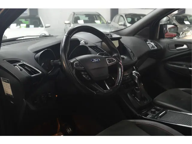 Ford Kuga 1.5 EcoBoost Vignale 2018 Benzine 7