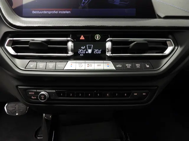 BMW 1 Serie 5-deurs M135i xDrive 2024 Benzine 14