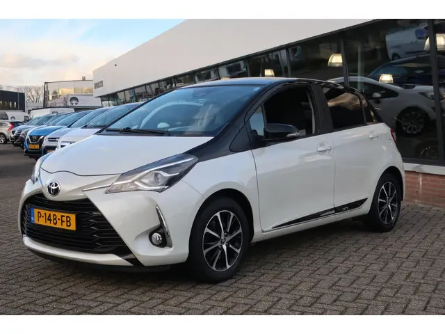 Toyota Yaris 1.5 VVT-i Dynamic 2019 Benzine
