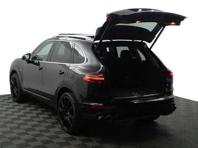 Porsche Cayenne 3.0 S E-Hybrid Aut- 2015 Hybride Benzine 29