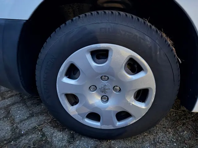 Peugeot Partner 120 1.6 e-HDI L1 XT Profit + 2015 Diesel 25