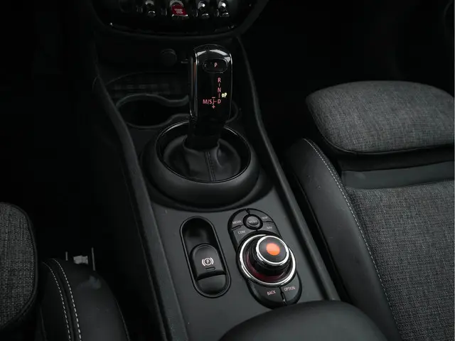 MINI Clubman Mini 1.5 Cooper Chili 2019 Benzine 12